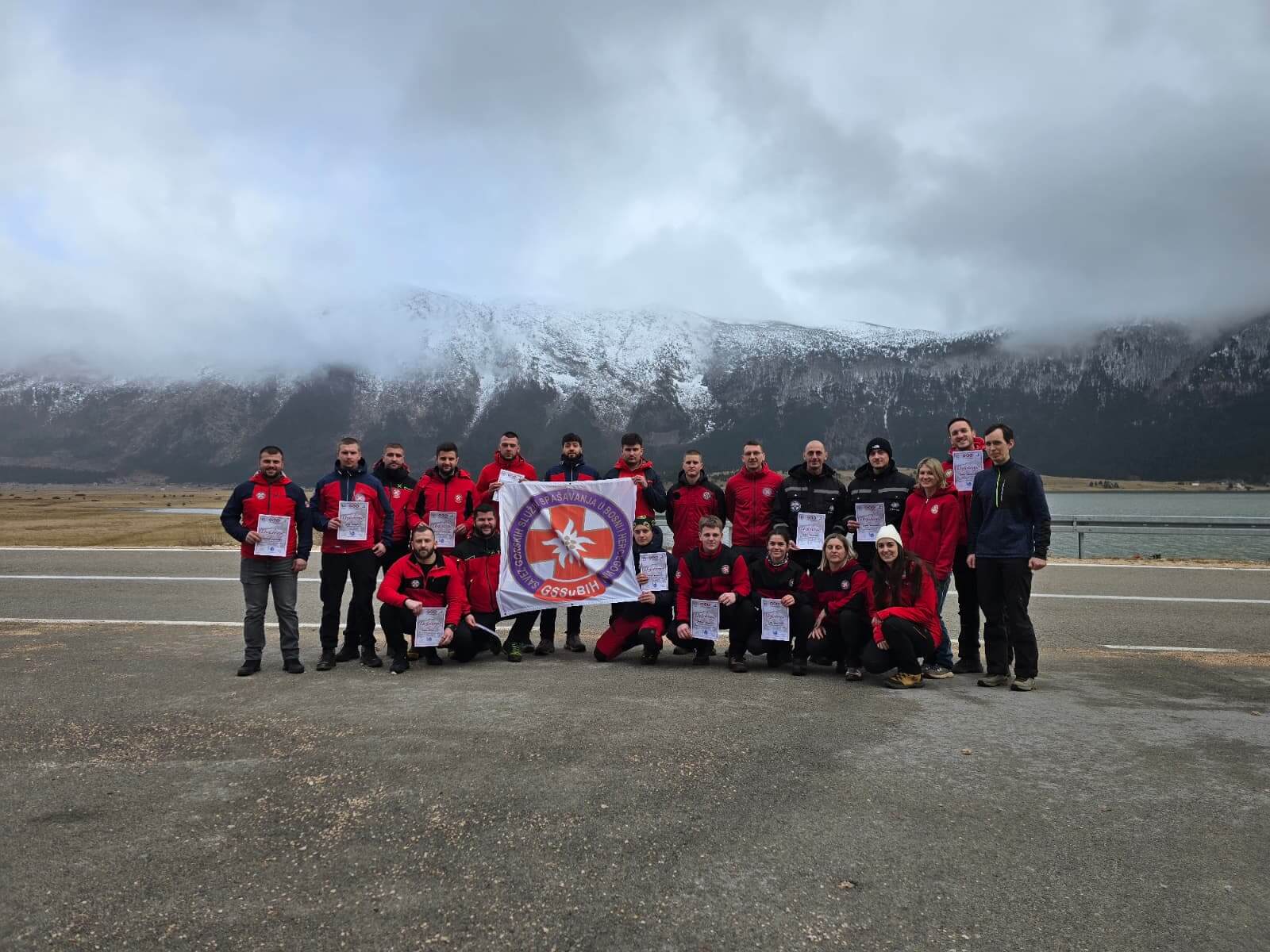 Nastavak uspjeha: Nakon SAR-a, dva člana uspješno završila tečaj medicine gorskog spašavanja